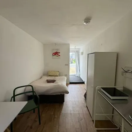 Studio Flat, Parking, Filton Bristol Exterior photo