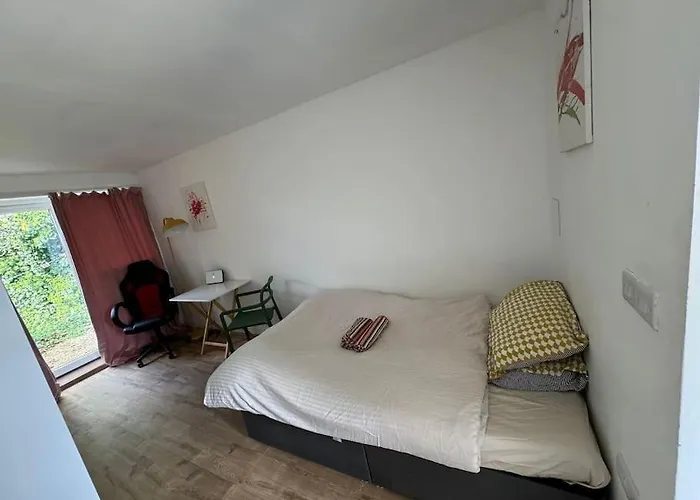 Studio Flat, Parking, Filton